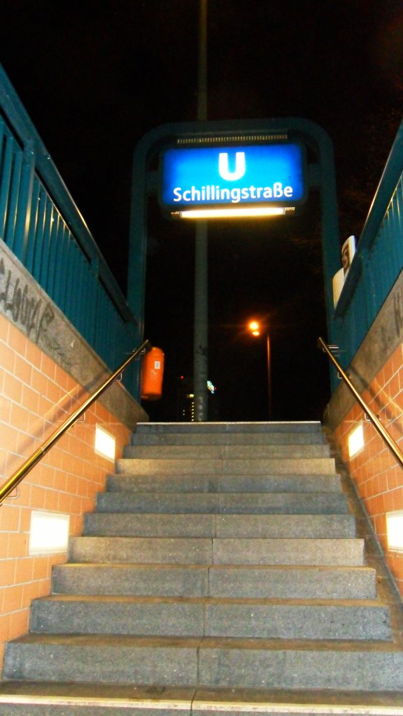 Ausgang U-Bhf Schillingstrasse