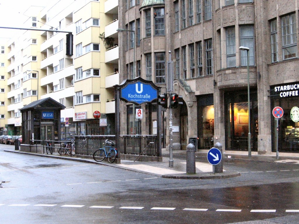 Eingang U-Bhf Kochstrasse