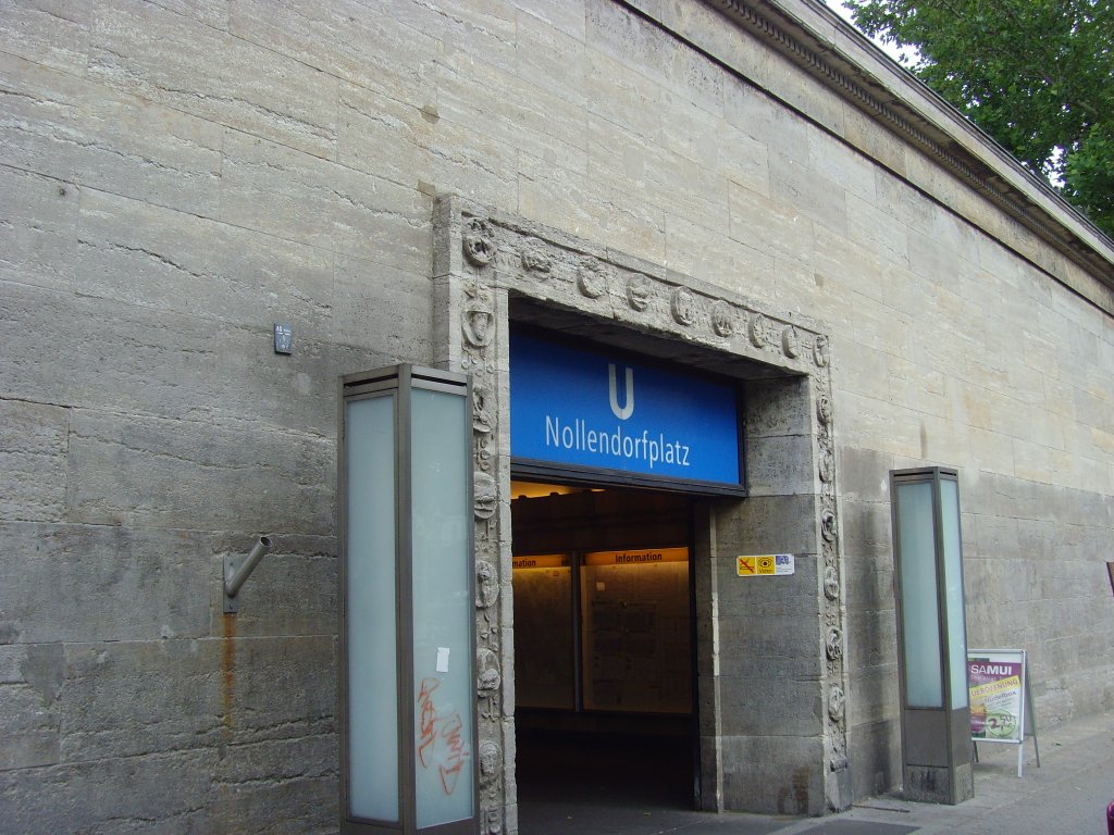 Eingang U-Bhf Nollendorfplatz