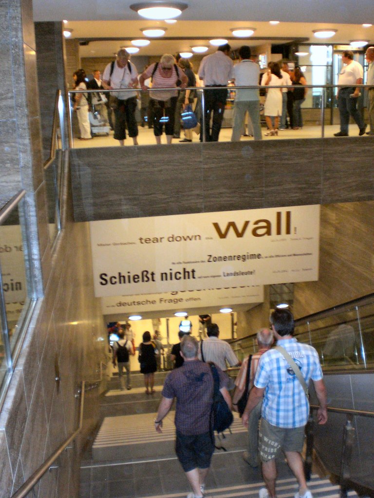 Eingang zum U-Bhf Brandenburger Or, U 55 Berlin 2009