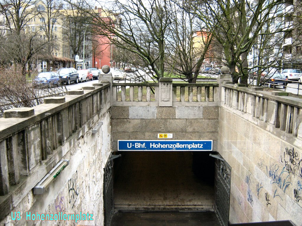 Eingang zum U-Bhf Hohenzollernplatz, U 3 Berlin 2009