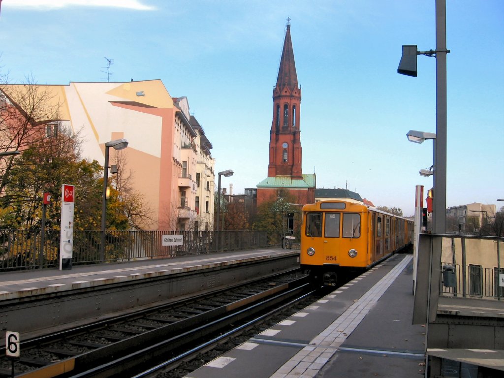 Kleinprofilzug am Grlitzer Bahnhof, U 1 Berlin 2005