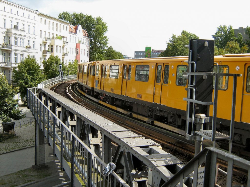 U-Bahn beim Bhf Schlesisches Tor