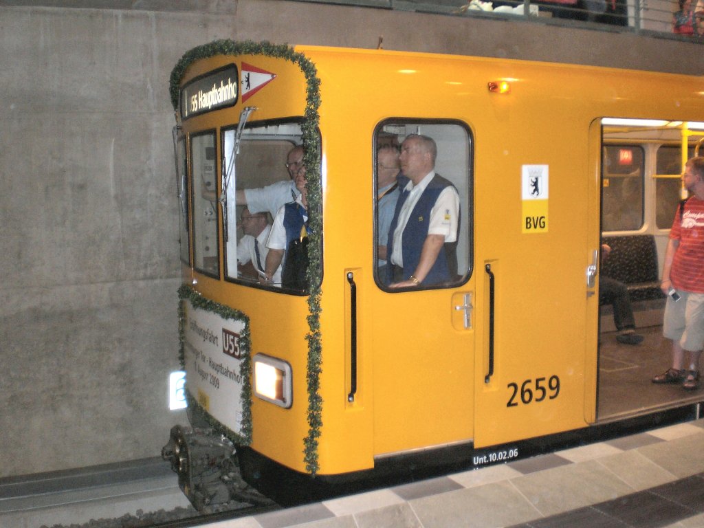 Zug 2659 im U-Bhf Bundestag, U55 Berlin 2009
